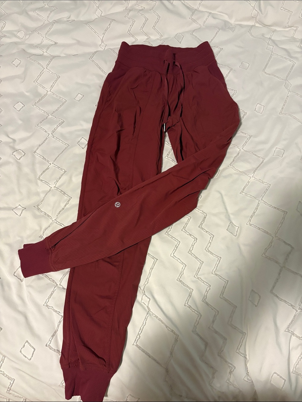 lululemon athletica Ribbed Jogger Pants in Deep Burgundy
